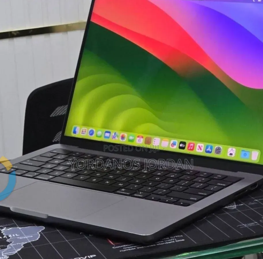 New Laptop Apple MacBook Air 2022 M2 8GB Apple M2 SSD 512GB