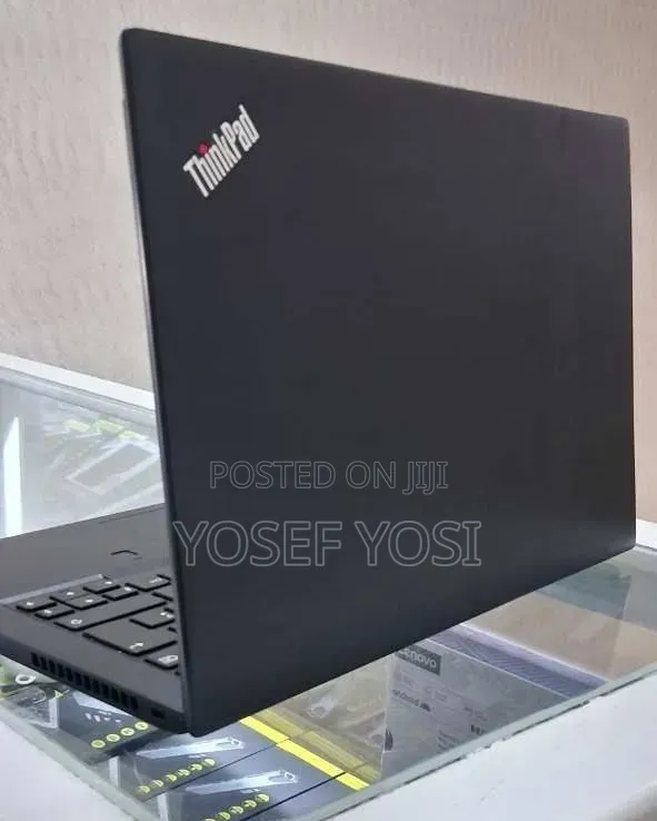 New Laptop Lenovo ThinkPad T480s 16GB Intel Core i5 SSD 256GB