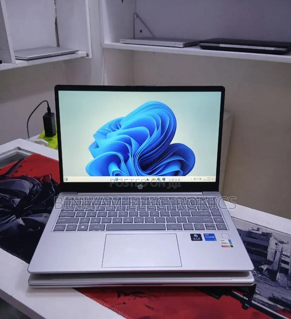 New Laptop HP Stream Notebook 16GB Intel Core i5 SSD 1T
