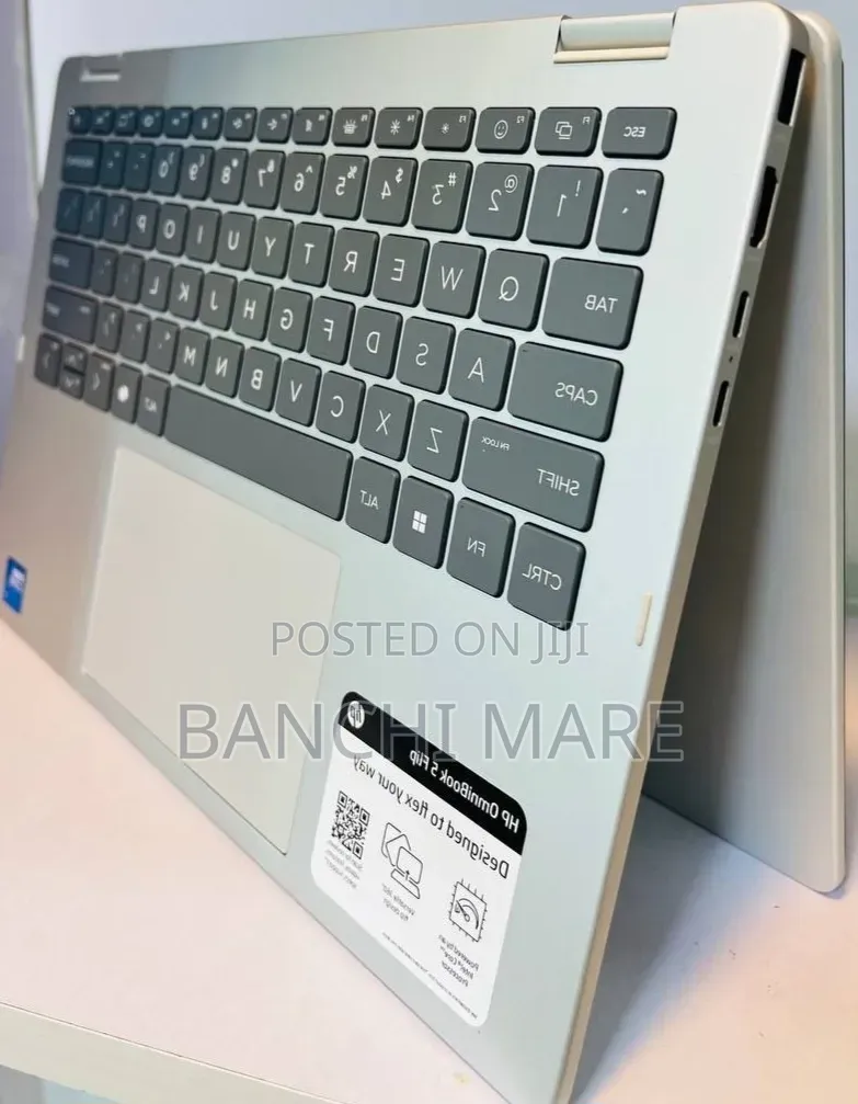 New Laptop HP OmniBook 5 Flip 16GB Intel Core 7 SSD 512GB