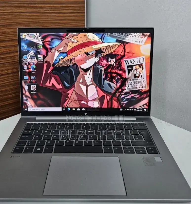 New Laptop HP ZBook Firefly 14 G10 16GB Intel Core i7 SSD 512GB