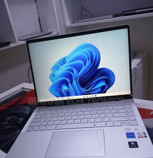 New Laptop HP Pavilion 14 16GB Intel Core i5 SSD 1T