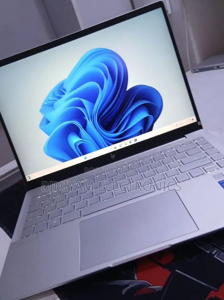 New Laptop HP Pavilion 14 16GB Intel Core i5 SSD 1T