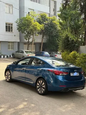 Hyundai Avante 2016 Blue