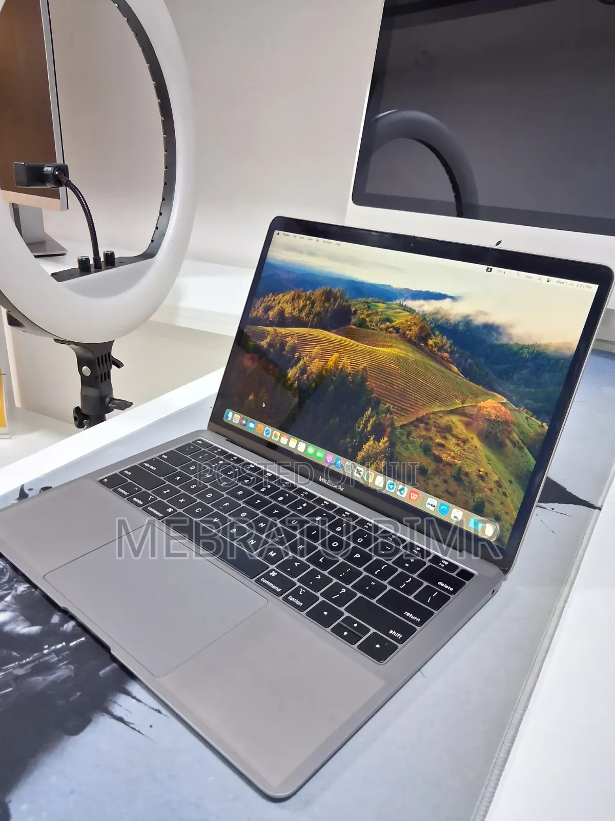 New Laptop Apple MacBook Air 2019 8GB Intel Core i5 SSD 128GB