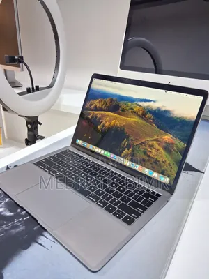 New Laptop Apple MacBook Air 2019 8GB Intel Core i5 SSD 128GB