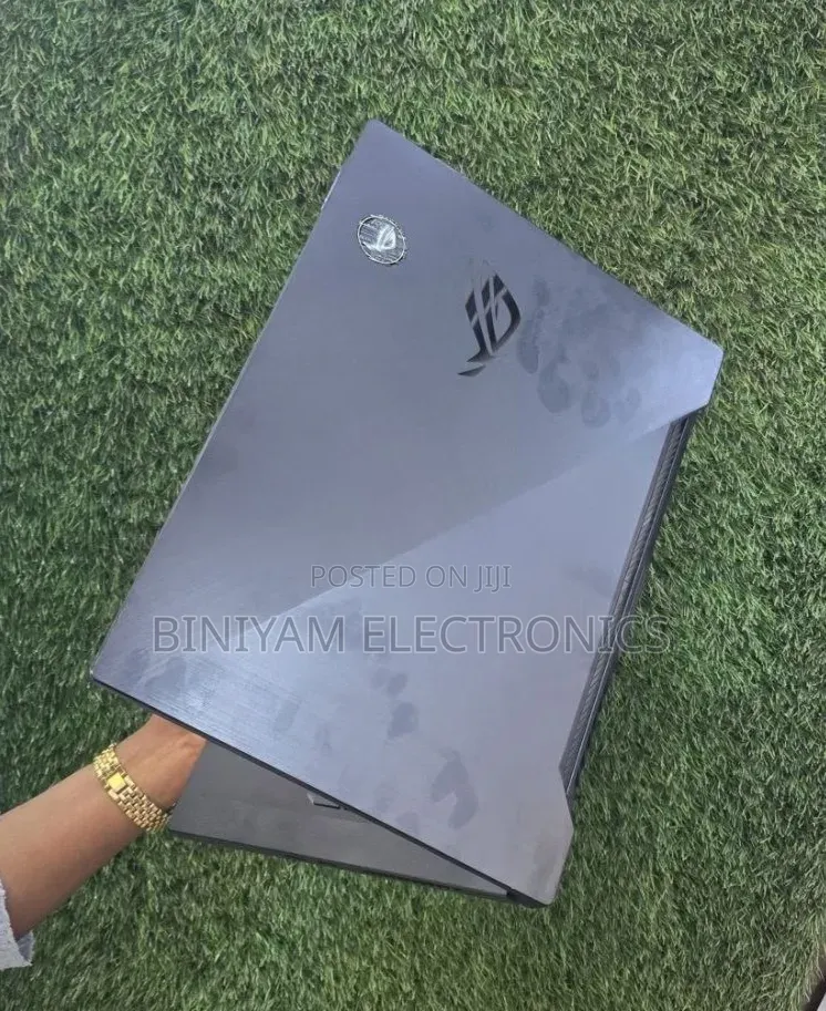 New Laptop Asus ROG Zephyrus G15 16GB Intel Core i7 SSD 512GB