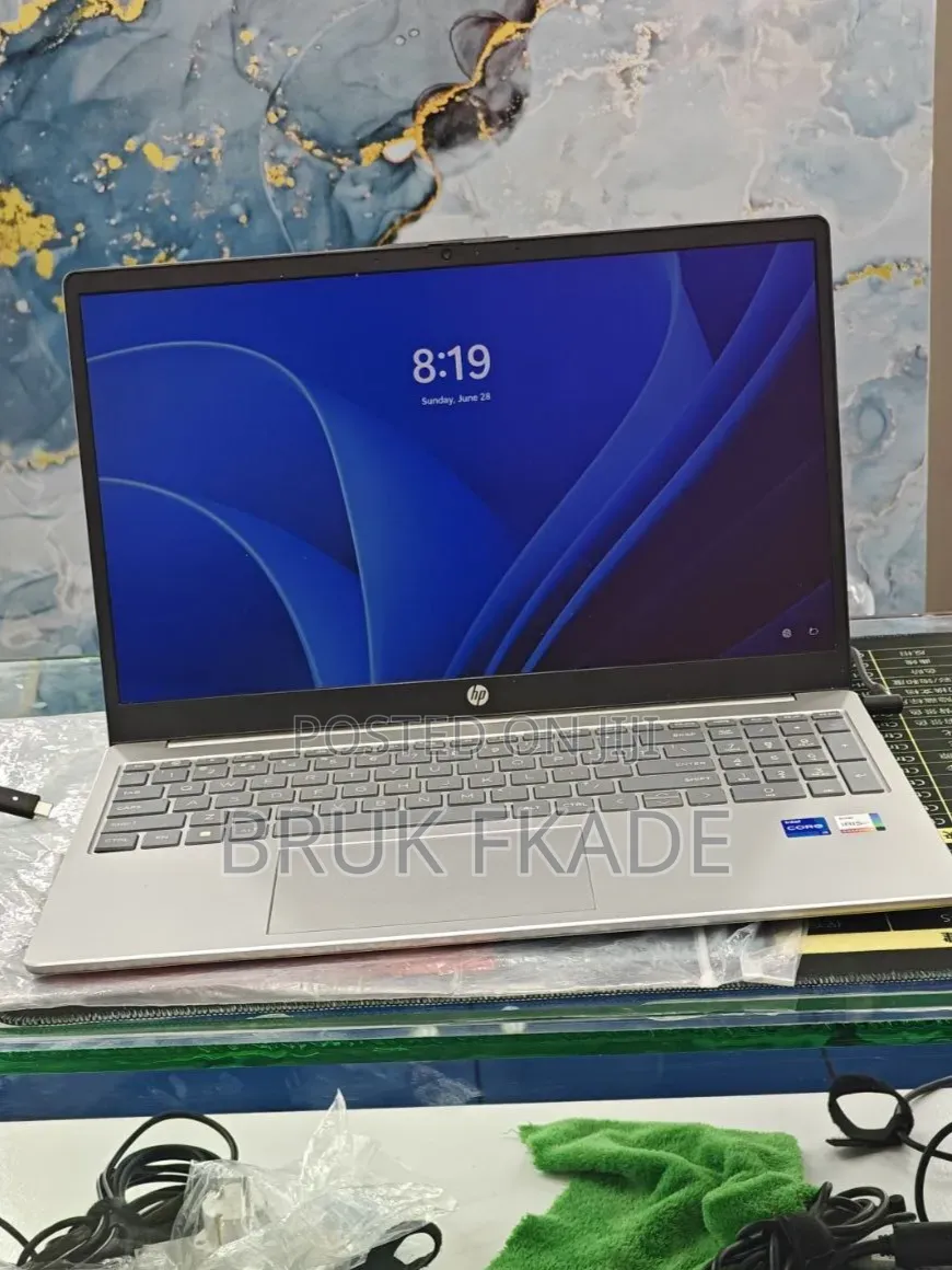New Laptop HP Stream Notebook 16GB Intel Core i5 SSD 1T