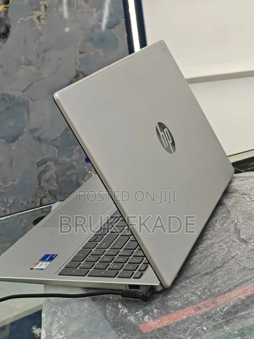 New Laptop HP Stream Notebook 16GB Intel Core i5 SSD 1T
