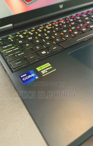 New Laptop Acer Predator Helios 16 16GB Intel Core i9 SSD 1T