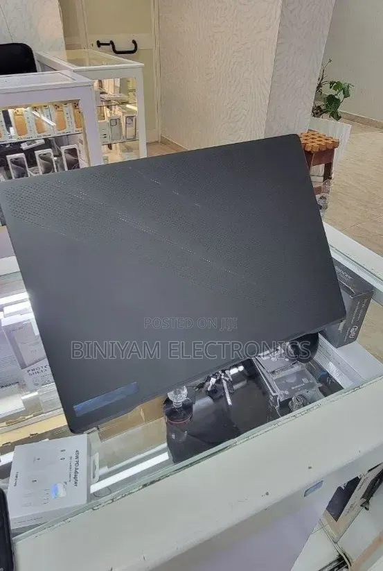 New Laptop Asus ROG Zephyrus G16 16GB Intel Core i7 SSD 512GB