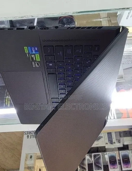 New Laptop Asus ROG Zephyrus G16 16GB Intel Core i7 SSD 512GB