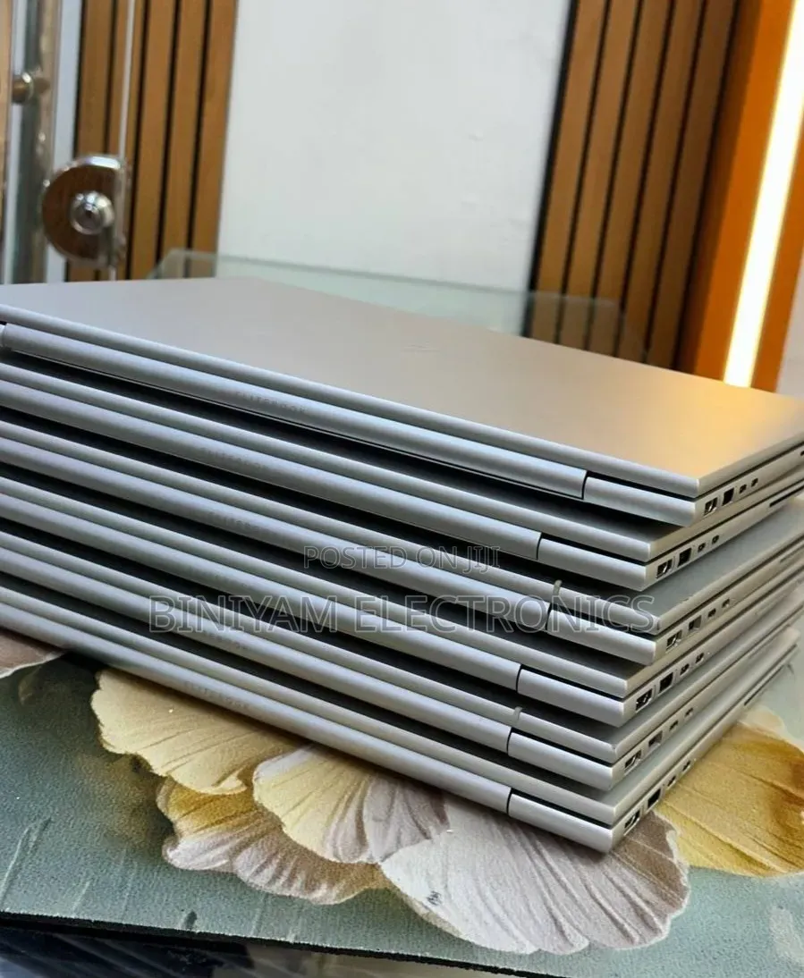 New Laptop HP EliteBook 840 G9 16GB Intel Core i5 SSD 512GB
