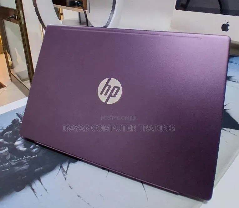 New Laptop HP Pavilion 14 8GB Intel Core i5 SSD 512GB