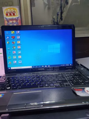 Laptop Toshiba Satellite A500 4GB Intel Core i3 HDD 500GB