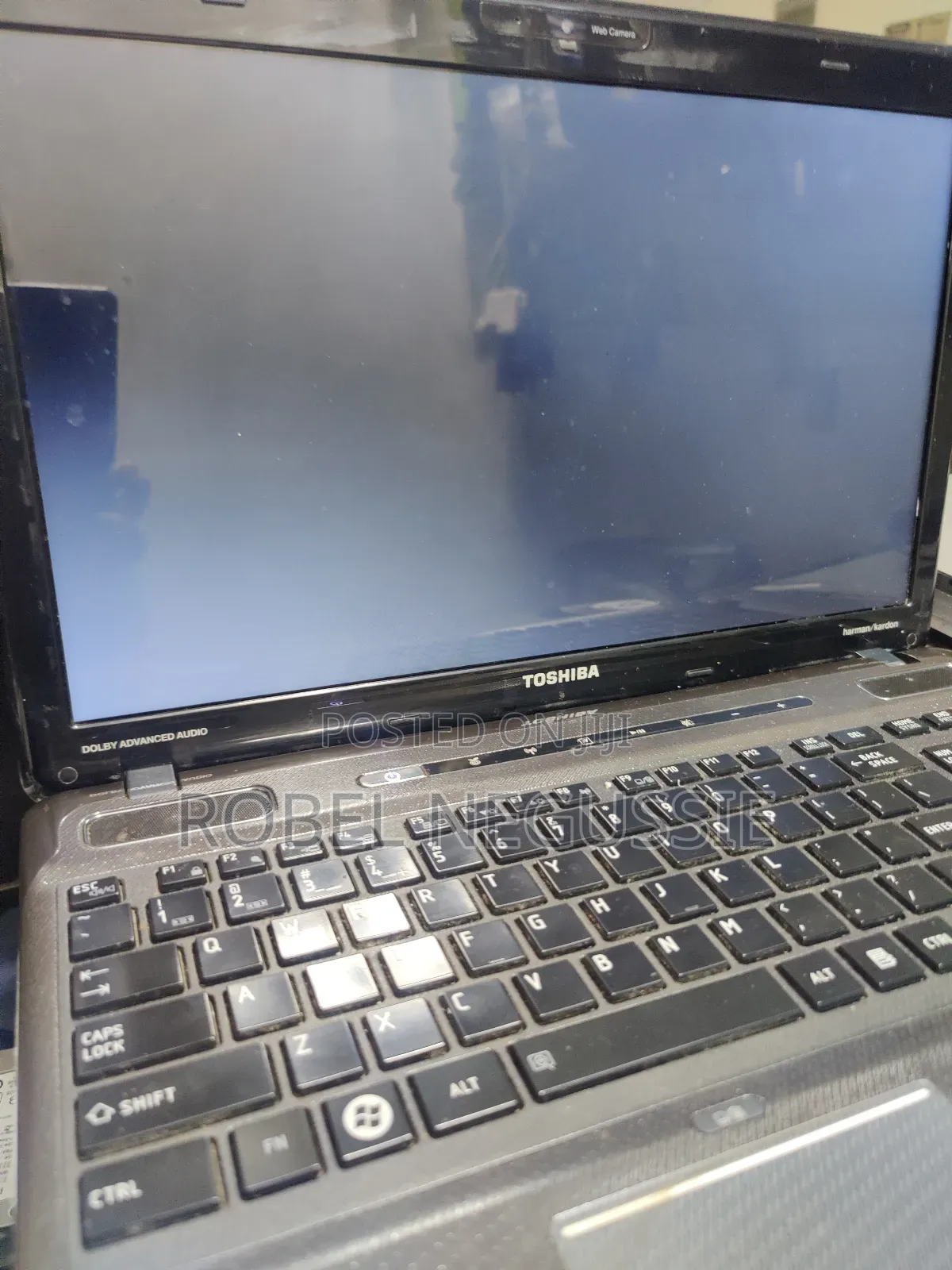 Laptop Toshiba Satellite A500 4GB Intel Core i3 HDD 500GB