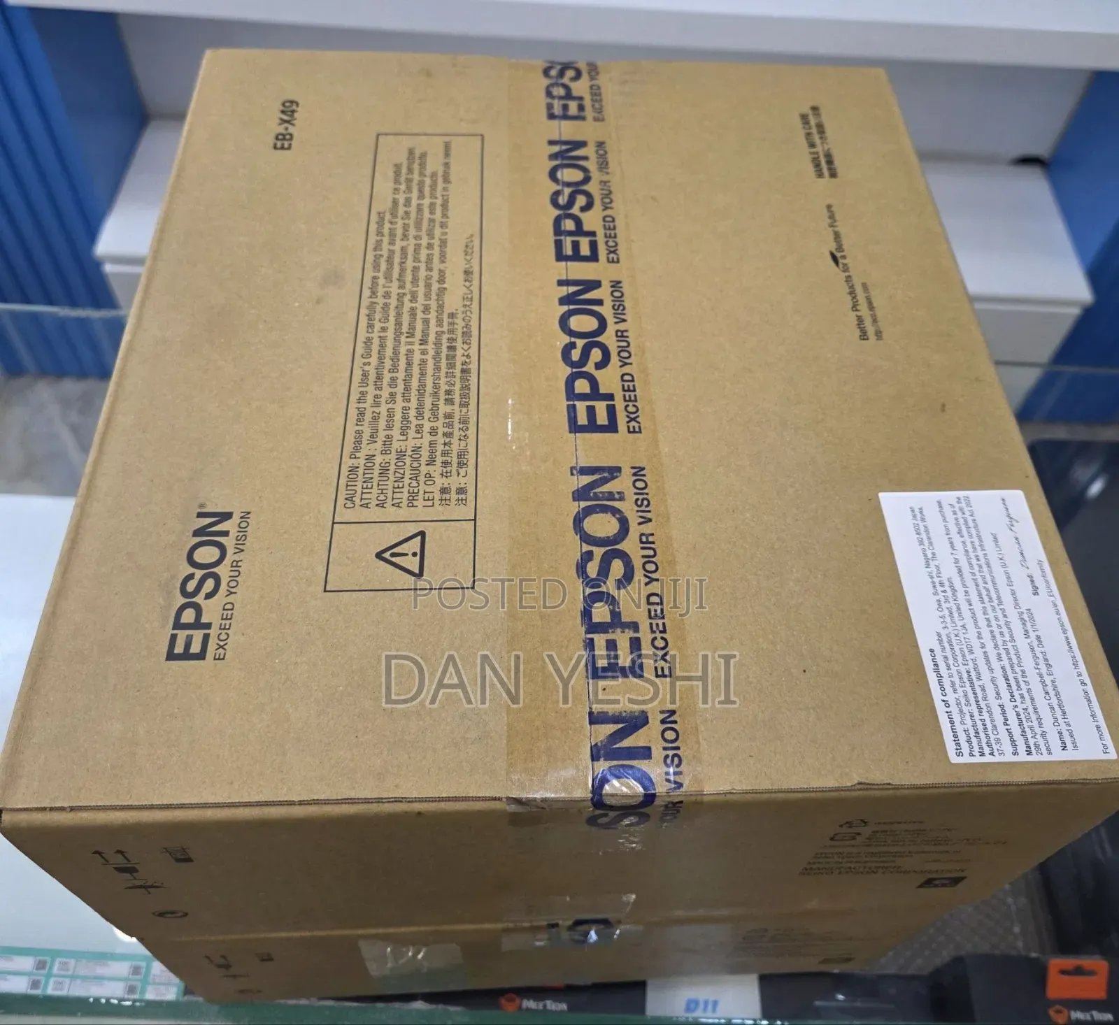 Brand New Epson Projector 
Model : Eb-X49 
Technology: 3lcd, R