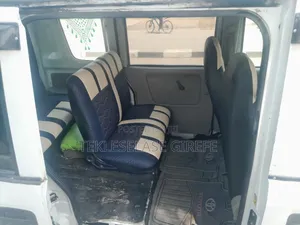 Suzuki Every Wagon 2012 White