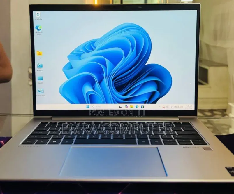 New Laptop HP EliteBook 840 10 16GB Intel Core i7 SSD 512GB