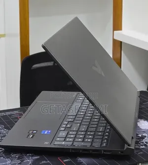 New Laptop HP Victus 15 16GB Intel Core i7 SSD 1T