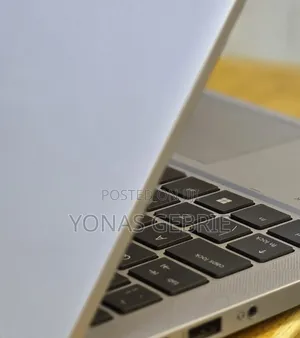 New Laptop HP EliteBook 830 16GB Intel Core i5 SSD 512GB