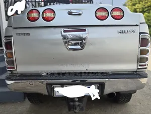 Toyota Hilux 2007 Gray