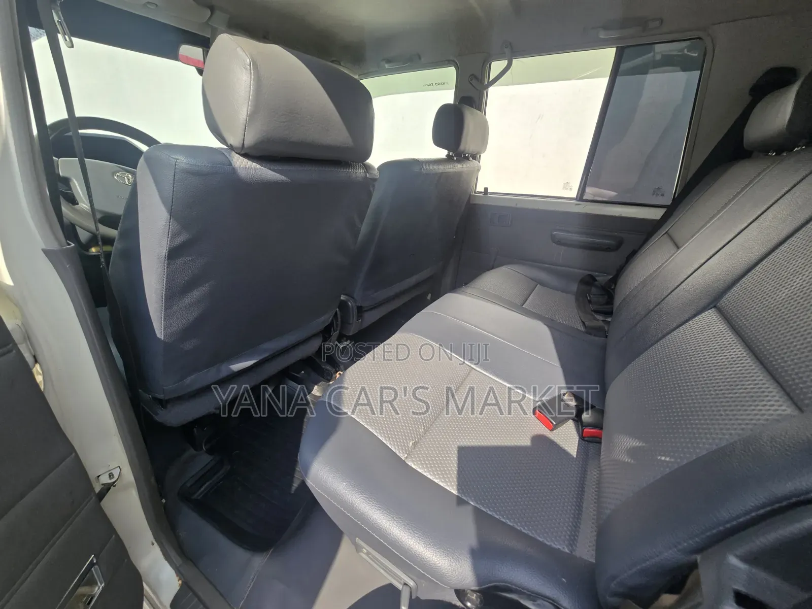 Toyota Land Cruiser 2017 White