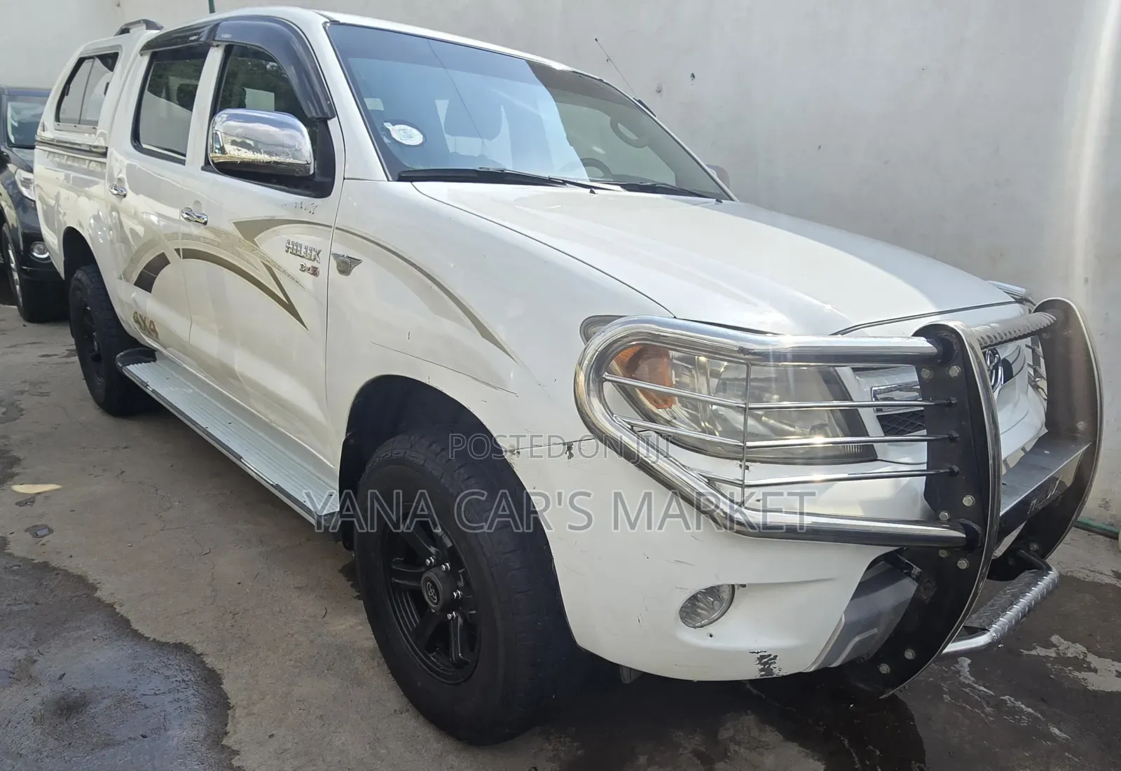 Toyota Hilux 2008 Gray