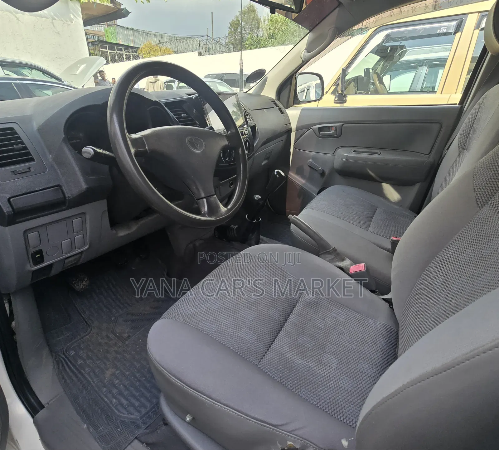 Toyota Hilux 2008 Gray