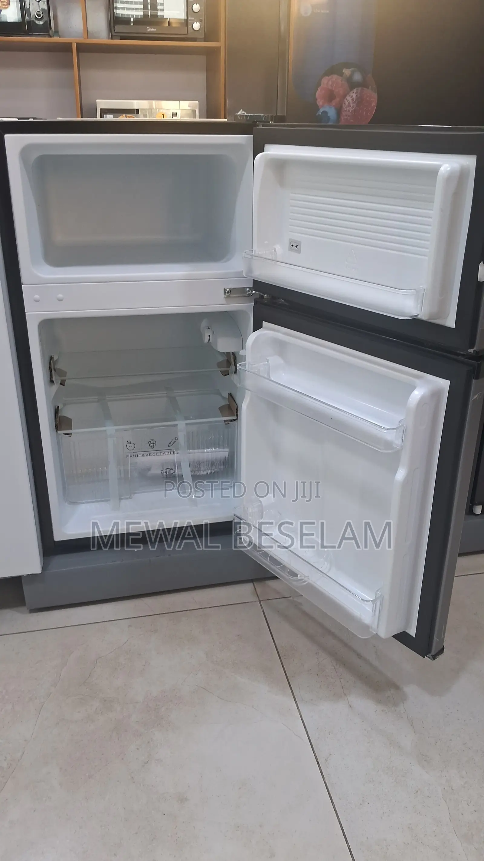 87 L Refrigerator With Dicount Price