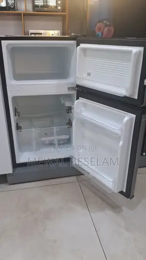 87 L Refrigerator With Dicount Price
