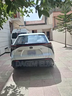 Toyota bZ4X 2023 White