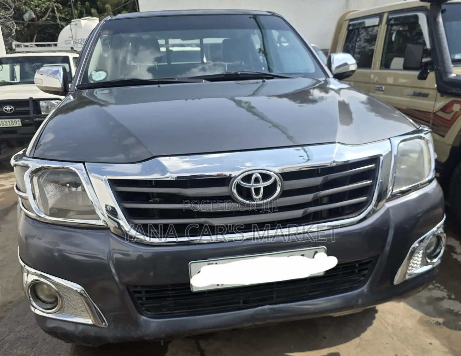Toyota Hilux 2014 Black