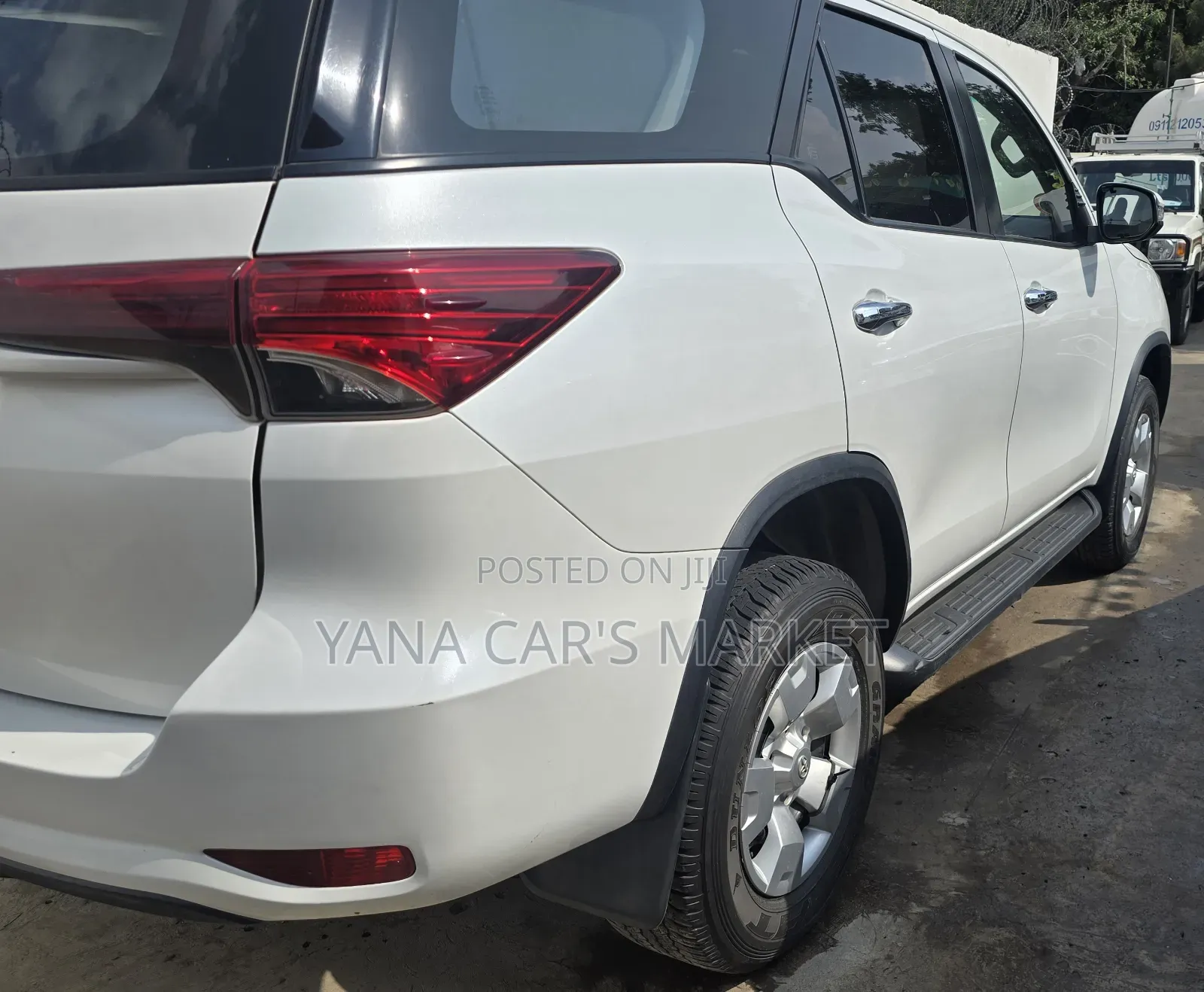 Toyota Fortuner 2023