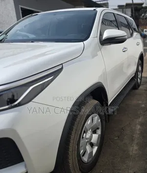 Toyota Fortuner 2023