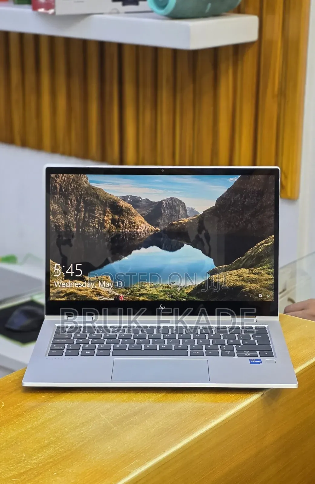 New Laptop HP EliteBook 830 G8 16GB Intel Core i5 SSD 512GB