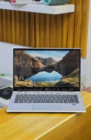 New Laptop HP EliteBook 830 G8 16GB Intel Core i5 SSD 512GB