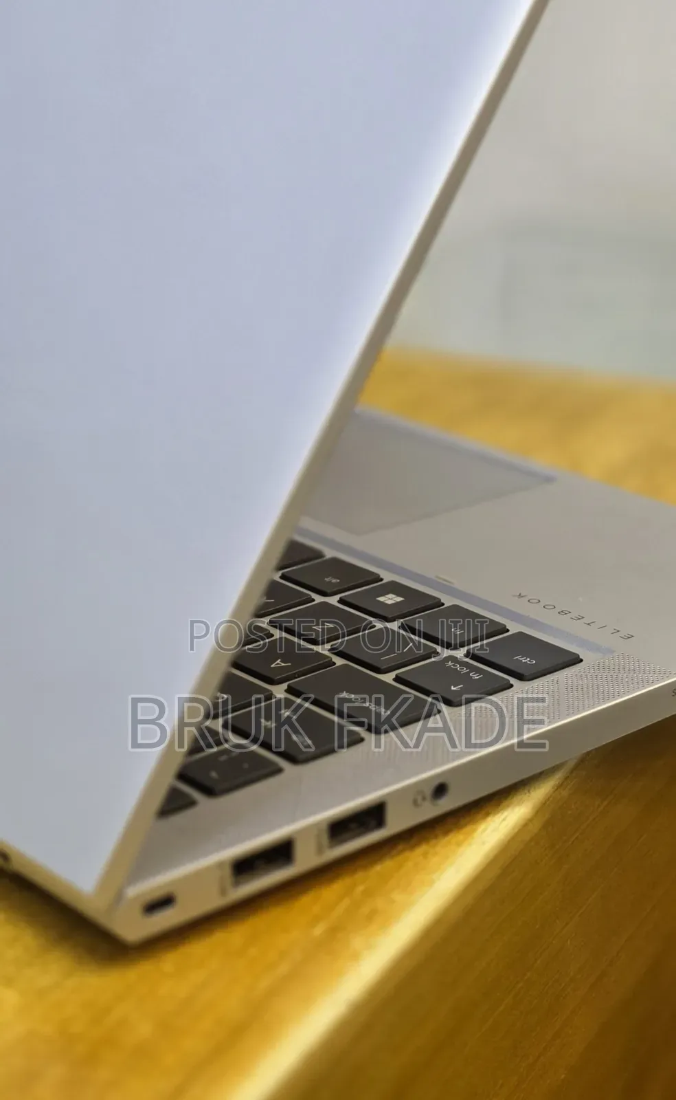 New Laptop HP EliteBook 830 G8 16GB Intel Core i5 SSD 512GB