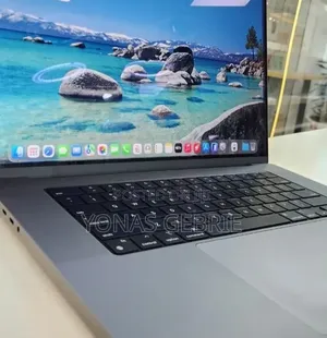 New Laptop Apple MacBook 16GB Apple M1 Pro SSD 1T