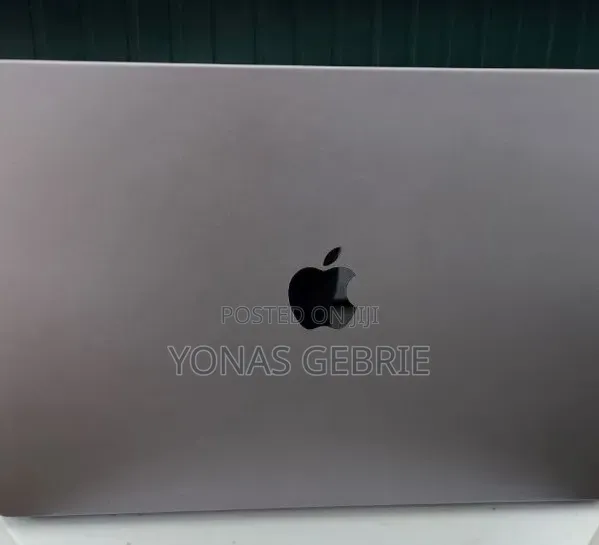 New Laptop Apple MacBook 16GB Apple M1 Pro SSD 1T