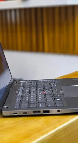 New Laptop Lenovo ThinkPad T14s Gen 1 16GB Intel Core i7 SSD 512GB