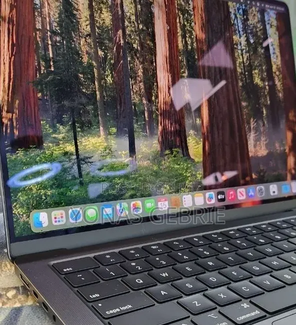 New Laptop Apple MacBook 18GB Apple M3 Pro SSD 512GB