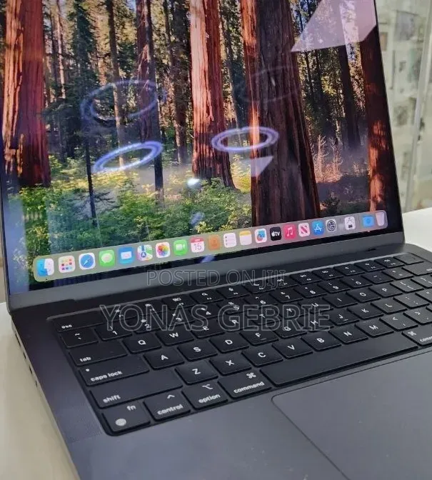 New Laptop Apple MacBook 18GB Apple M3 Pro SSD 512GB