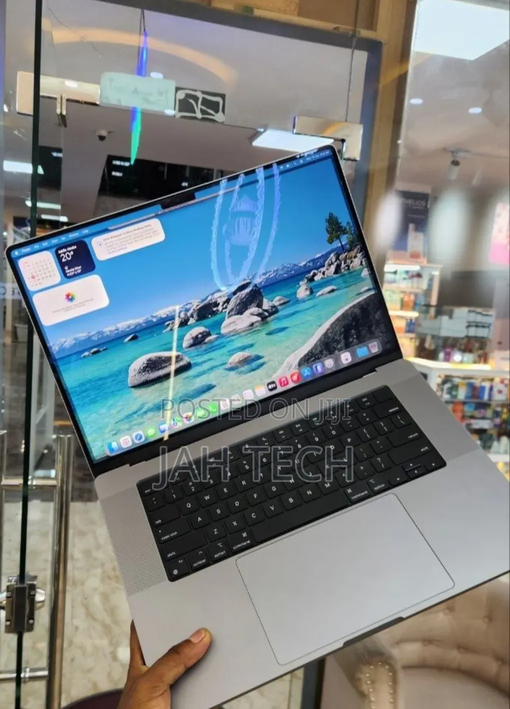 New Laptop Apple MacBook Pro 2021 M1 16GB Apple M1 Pro SSD 1T