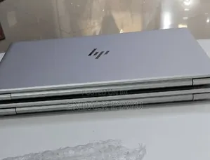 New Laptop HP EliteBook 830 G8 16GB Intel Core i5 SSD 512GB
