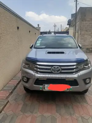 Toyota Hilux 2017 Silver