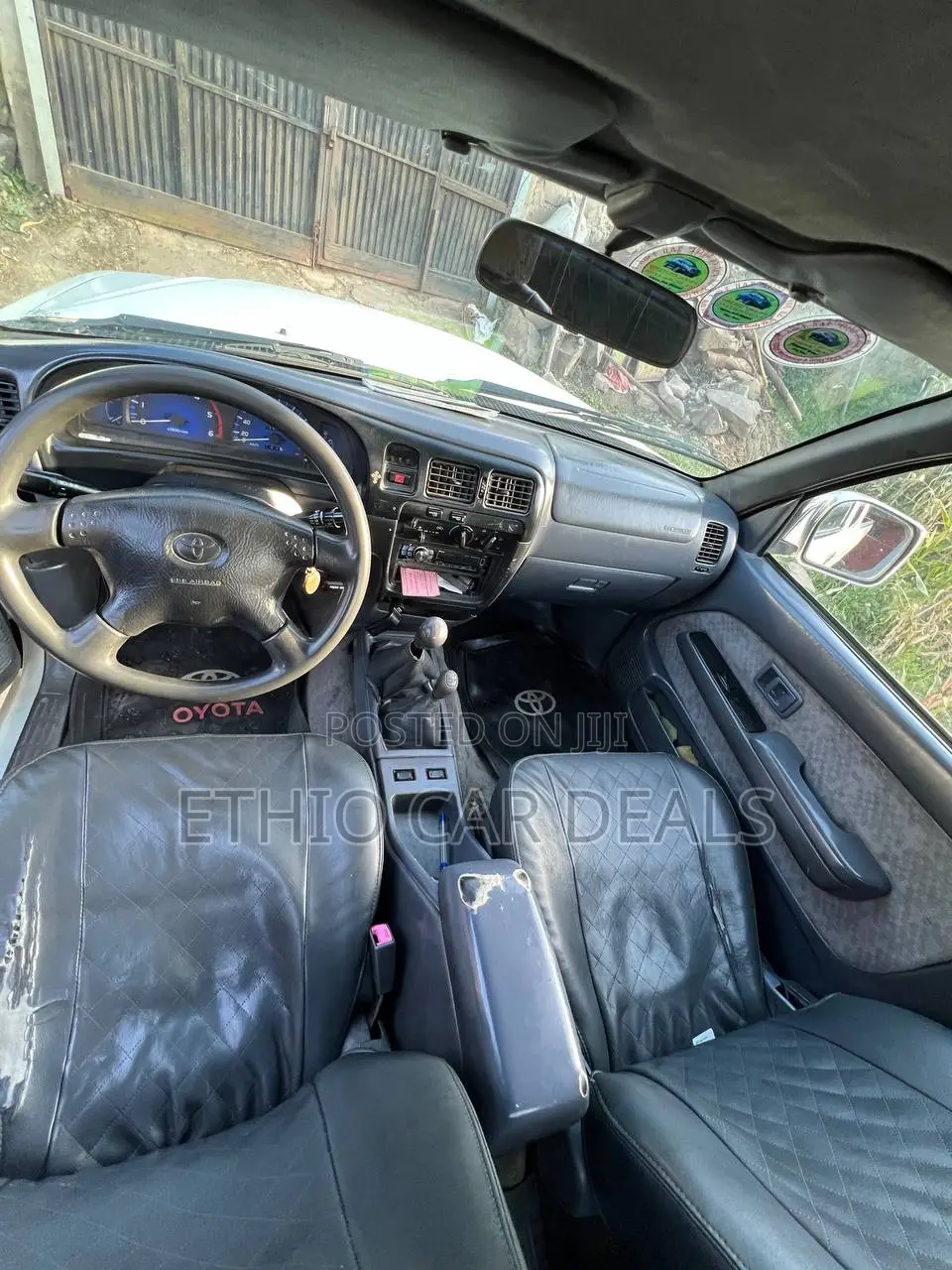 Toyota Hilux 2004 White