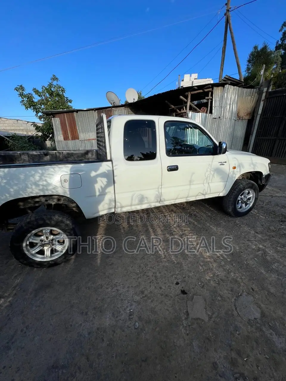Toyota Hilux 2004 White