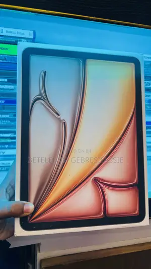 New Apple iPad Air 128 GB Silver