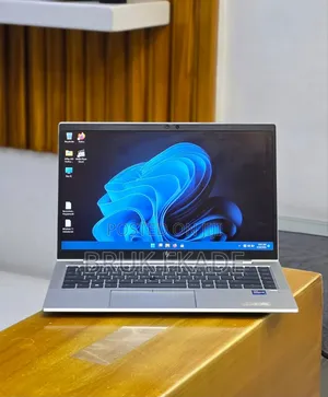 New Laptop HP EliteBook 840 G8 16GB Intel Core i7 SSD 512GB